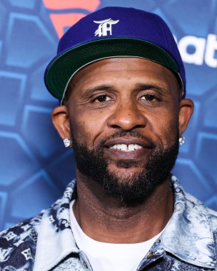 Amerikan eski profesyonel beyzbol atıcısı CC Sabathia, 18 Temmuz 2022 tarihinde Los Angeles, Kaliforniya, ABD 'de bulunan City Market Social House' da düzenlenen Michael Rubin, MLBPA ve Fanatiklerin ev sahipliğini yaptığı 'Oyuncular Partisi' ne geldi.. 