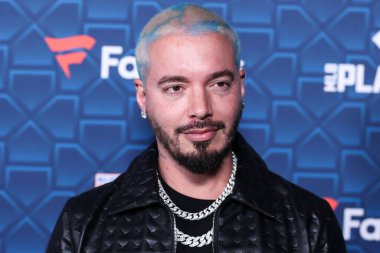Kolombiyalı şarkıcı J Balvin, 18 Temmuz 2022 'de Los Angeles, Kaliforniya, ABD' deki City Market Social House 'da düzenlenen Michael Rubin, MLBPA ve Fanatiklerin ev sahipliğini yaptığı' Oyuncular Partisi 'ne geldi..