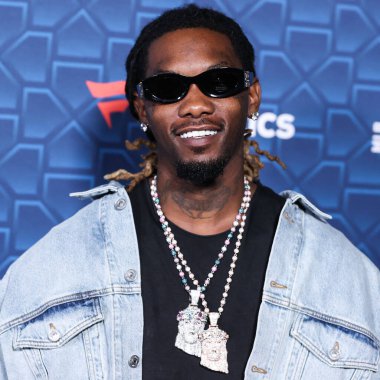 Amerikalı rapçi Offset, 18 Temmuz 2022 'de Los Angeles, Kaliforniya, ABD' deki City Market Sosyal Evi 'nde düzenlenen Michael Rubin' in ev sahipliğinde düzenlenen 'Oyuncu Partisi' 2022 'ye geldi..