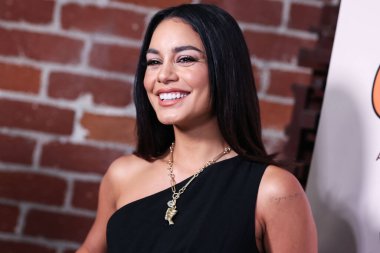 Amerikalı aktris ve şarkıcı Vanessa Hudgens, 17 Temmuz 2022 'de Spago' da düzenlenen No Kid Hungry x Cali Cares Charity Etkinliği 'ne geldi.. 
