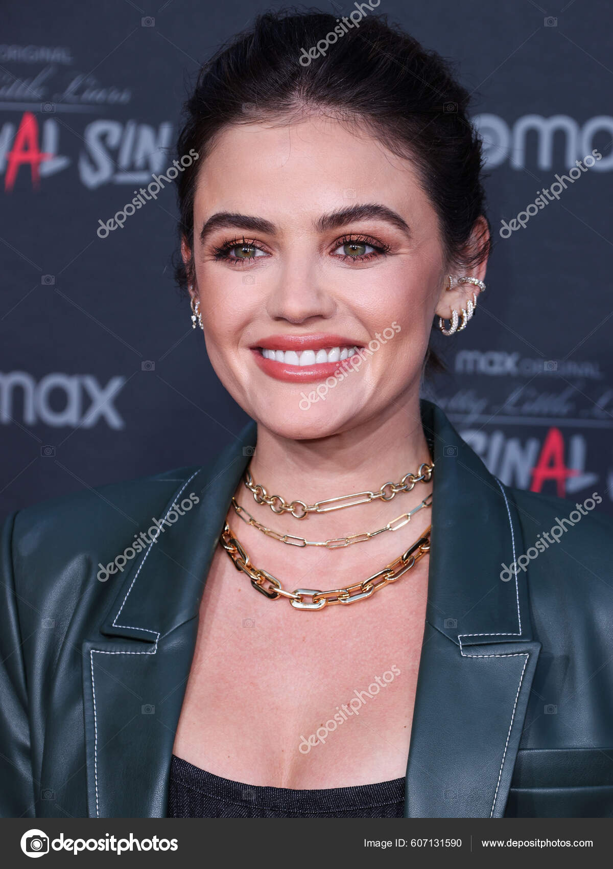 Lucy Hale Semelle Red Carpet American Actress Lucy Hale Wearing