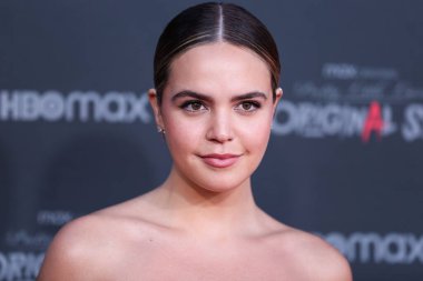 Toni Maticevski elbisesi giyen Amerikalı aktris Bailee Madison, Kanlı Kırmızı Halı ve Gabbana ayakkabıları ile 15 Temmuz 2022 'de Burbank' te, Max 'in 