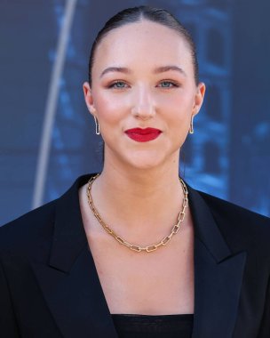 Amerikalı aktris Ava Michelle, Netflix 'in 13 Temmuz 2022' de TCL Çin Tiyatrosu IMAX 'te düzenlenen 