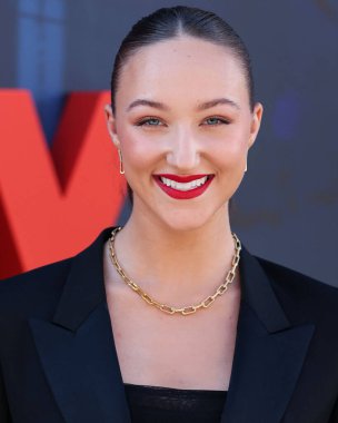 Amerikalı aktris Ava Michelle, Netflix 'in 13 Temmuz 2022' de TCL Çin Tiyatrosu IMAX 'te düzenlenen 