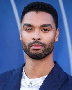 İngiliz aktör Reg-Jean Page (Rege-Jean Page), 13 Temmuz 2022 'de Hollywood, Los Angeles, Kaliforniya, ABD' de bulunan TCL Çin Tiyatrosu IMAX 'te düzenlenen Netflix' in 'Gri Adam' ın Dünya prömiyerine geldi.. 