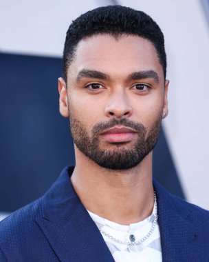 İngiliz aktör Reg-Jean Page (Rege-Jean Page), 13 Temmuz 2022 'de Hollywood, Los Angeles, Kaliforniya, ABD' de bulunan TCL Çin Tiyatrosu IMAX 'te düzenlenen Netflix' in 'Gri Adam' ın Dünya prömiyerine geldi.. 