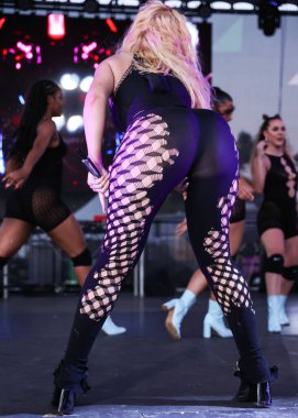 Avustralyalı rapçi Iggy Azalea (Amethyst Amelia Kelly), 10 Temmuz 2022 'de Long Beach Shoreline Marina' da düzenlenen 39..