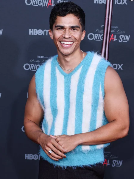 Alex Aiono Amerikai Énekes Színész Érkezik Bloody Red Carpet Exclusive — Stock Fotó