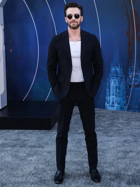 Den Amerikanske Skuespilleren Chris Evans Ankommer World Premiere Netflix Gray – stockfoto