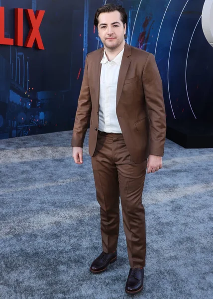 アメリカの俳優Michael Gandolfiniが 2022年7月13日にカリフォルニア州ロサンゼルスのハリウッドで開催されたTcl Chinese Theatre Imaxで開催されたNetflixの Gray Man の世界初演に登場します — ストック写真