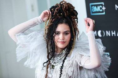 İngiliz aktris Emma McDonald, 28 Haziran 2022 'de Beverly Hills' teki Londra Hotel West Hollywood 'da düzenlenen AMC +' s Original Series 'Moonhaven' in Los Angeles Premiere 'ine geldi..