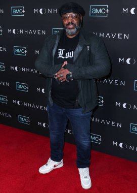 Amerikalı aktör Kadeem Hardison, 28 Haziran 2022 'de Beverly Hills' teki Londra Hotel West Hollywood 'da düzenlenen AMC +' s Original Series 'Moonhaven' in Los Angeles Premiere 'ine geldi..