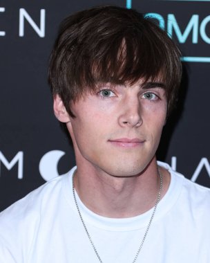 Amerikalı aktör Kevin Quinn, 28 Haziran 2022 'de Beverly Hills' teki Londra Hotel West Hollywood 'da düzenlenen AMC +' s Original Series 'Moonhaven' in Los Angeles Premiere 'ine geldi..