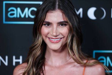 Avustralyalı aktris Mia Challis, 28 Haziran 2022 'de Beverly Hills' teki Londra Hotel West Hollywood 'da düzenlenen AMC +' s Original Series 'Moonhaven' in Los Angeles Premiere 'ine geldi..