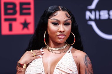 Ari Fletcher 26 Haziran 2022 'de Los Angeles, Kaliforniya' da Microsoft Theater 'da düzenlenen BET Ödülleri' ne ulaştı..