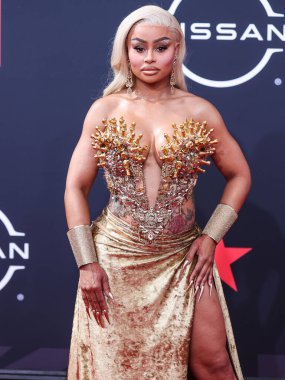 Amerikan model Blac Chyna, Los Angeles, Kaliforniya 'da 26 Haziran 2022 tarihinde Microsoft Theater' da düzenlenen BET Ödülleri 'ne ulaştı..