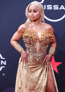 Amerikan model Blac Chyna, Los Angeles, Kaliforniya 'da 26 Haziran 2022 tarihinde Microsoft Theater' da düzenlenen BET Ödülleri 'ne ulaştı..