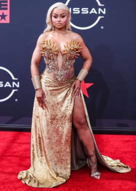 Amerikan model Blac Chyna, Los Angeles, Kaliforniya 'da 26 Haziran 2022 tarihinde Microsoft Theater' da düzenlenen BET Ödülleri 'ne ulaştı..