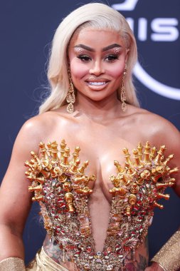 Amerikan model Blac Chyna, Los Angeles, Kaliforniya 'da 26 Haziran 2022 tarihinde Microsoft Theater' da düzenlenen BET Ödülleri 'ne ulaştı..