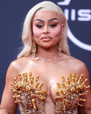 Amerikan model Blac Chyna, Los Angeles, Kaliforniya 'da 26 Haziran 2022 tarihinde Microsoft Theater' da düzenlenen BET Ödülleri 'ne ulaştı..