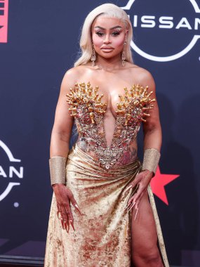Amerikan model Blac Chyna, Los Angeles, Kaliforniya 'da 26 Haziran 2022 tarihinde Microsoft Theater' da düzenlenen BET Ödülleri 'ne ulaştı..