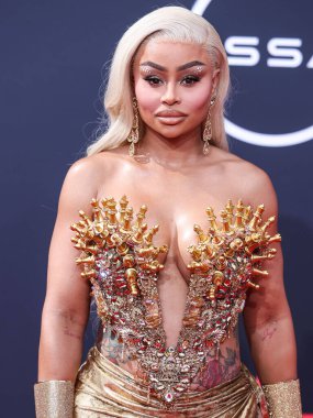 Amerikan model Blac Chyna, Los Angeles, Kaliforniya 'da 26 Haziran 2022 tarihinde Microsoft Theater' da düzenlenen BET Ödülleri 'ne ulaştı..