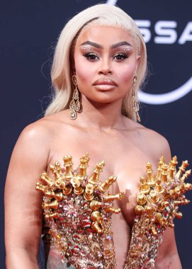 Amerikan model Blac Chyna, Los Angeles, Kaliforniya 'da 26 Haziran 2022 tarihinde Microsoft Theater' da düzenlenen BET Ödülleri 'ne ulaştı..