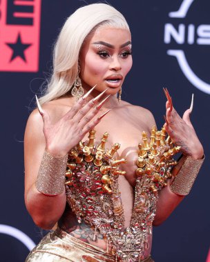 Amerikan model Blac Chyna, Los Angeles, Kaliforniya 'da 26 Haziran 2022 tarihinde Microsoft Theater' da düzenlenen BET Ödülleri 'ne ulaştı..