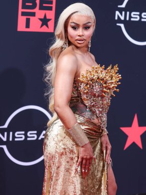 Amerikan model Blac Chyna, Los Angeles, Kaliforniya 'da 26 Haziran 2022 tarihinde Microsoft Theater' da düzenlenen BET Ödülleri 'ne ulaştı..