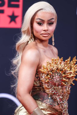 Amerikan model Blac Chyna, Los Angeles, Kaliforniya 'da 26 Haziran 2022 tarihinde Microsoft Theater' da düzenlenen BET Ödülleri 'ne ulaştı..