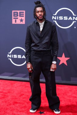 Coca Vango, 26 Haziran 2022 'de Los Angeles, Kaliforniya' da Microsoft Theater 'da düzenlenen BET Ödülleri' ne ulaştı..