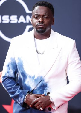 Daniel Kaluuya, 26 Haziran 2022 'de Los Angeles, Kaliforniya' da Microsoft Theater 'da düzenlenen BET Ödülleri 2022' ye ulaştı..
