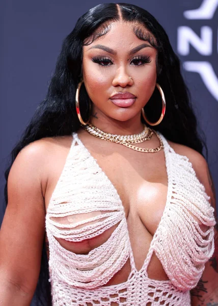 Ari Fletcher 26 Haziran 2022 'de Los Angeles, Kaliforniya' da Microsoft Theater 'da düzenlenen BET Ödülleri' ne ulaştı..