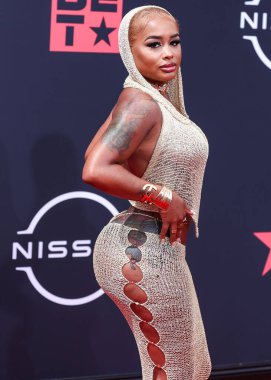 DreamDoll, 26 Haziran 2022 'de Los Angeles, Kaliforniya' da Microsoft Theater 'da düzenlenen BET Ödülleri' ne ulaştı..