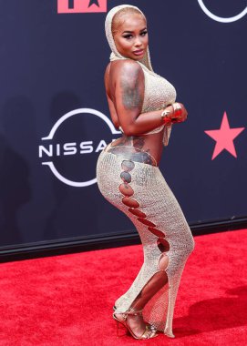 DreamDoll, 26 Haziran 2022 'de Los Angeles, Kaliforniya' da Microsoft Theater 'da düzenlenen BET Ödülleri' ne ulaştı..