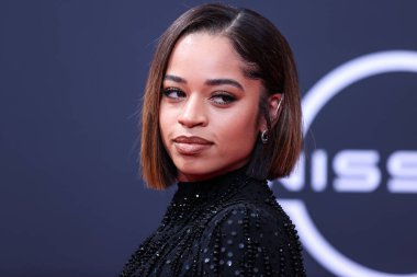Ella Mai, 26 Haziran 2022 'de Los Angeles, Kaliforniya' da Microsoft Theater 'da düzenlenen BET Ödülleri' ne ulaştı..