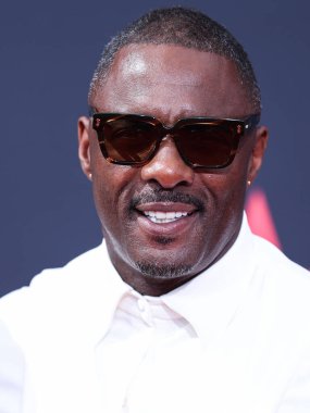 Idris Elba, 26 Haziran 2022 'de Los Angeles, Kaliforniya' da Microsoft Theater 'da düzenlenen BET Ödülleri' ne ulaştı..