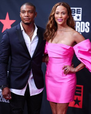 Juan Antonio ve Paula Patton, 26 Haziran 2022 'de Los Angeles, Kaliforniya' da Microsoft Theater 'da düzenlenen BET Ödülleri' ne geldiler..