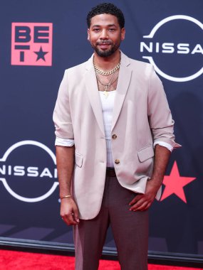 Amerikalı aktör Jussie Smollett, Los Angeles, Kaliforniya 'da 26 Haziran 2022' de Microsoft Theater 'da düzenlenen BET Ödülleri' ne ulaştı.. 