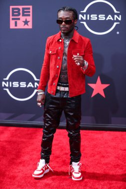 Lil Uzi Vert, 26 Haziran 2022 'de Los Angeles, Kaliforniya' da Microsoft Theater 'da düzenlenen BET Ödülleri' ne ulaştı.. 