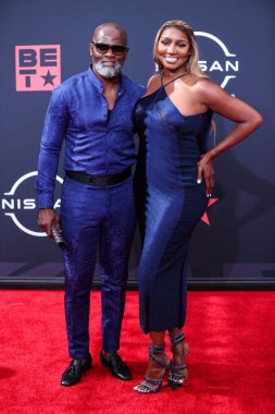 Nyonisela Sioh ve NeNe Leakes, 26 Haziran 2022 'de Los Angeles, Kaliforniya' da Microsoft Theater 'da düzenlenen BET Ödülleri' ne geldiler.. 