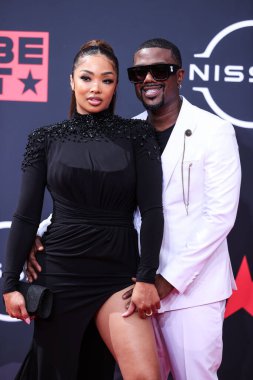 Prenses Love ve kocası Ray J, 26 Haziran 2022 'de Los Angeles, Kaliforniya' da Microsoft Theater 'da düzenlenen BET Ödülleri' ne geldiler.. 