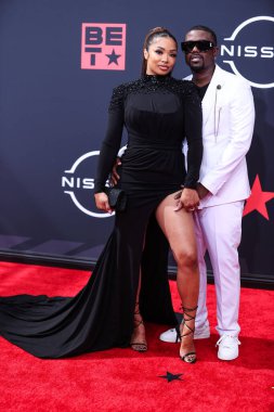 Prenses Love ve kocası Ray J, 26 Haziran 2022 'de Los Angeles, Kaliforniya' da Microsoft Theater 'da düzenlenen BET Ödülleri' ne geldiler..