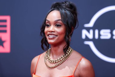 Rachel Lindsay 26 Haziran 2022 'de Los Angeles, Kaliforniya' da Microsoft Theater 'da düzenlenen BET Ödülleri 2022' ye ulaştı.. 
