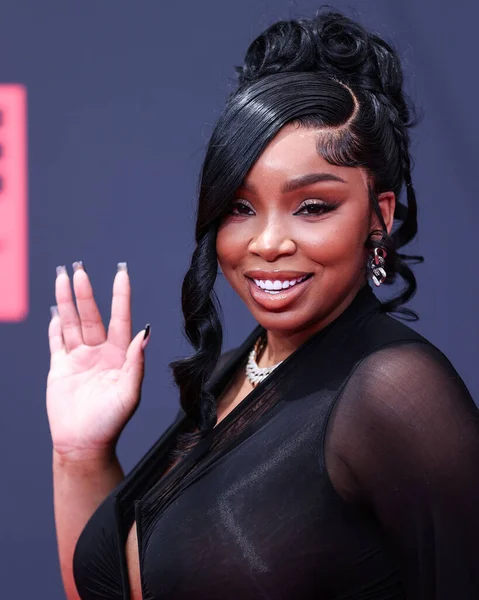 Light Skin Keisha, 26 Haziran 2022 'de Los Angeles, Kaliforniya' da Microsoft Theater 'da düzenlenen BET Ödülleri' ne ulaştı.. 