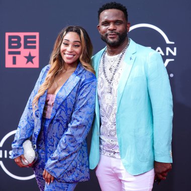 Sidney Starr ve Darius McCrary 26 Haziran 2022 'de Los Angeles, Kaliforniya' da Microsoft Theater 'da düzenlenen BET Ödülleri' ne geldiler.. 