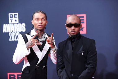 Swae Lee ve Rae Sremmurd 'dan Slim Jxmmi, 26 Haziran 2022' de Los Angeles, Kaliforniya 'da Microsoft Theater' da düzenlenen BET Ödülleri 'ne geldiler.. 