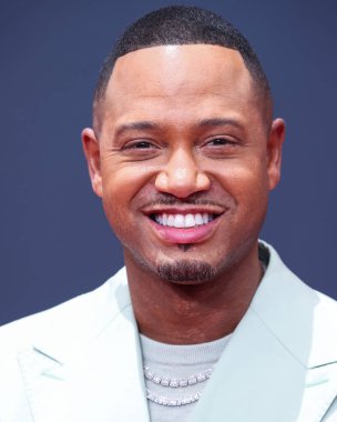 Terrence J, Los Angeles, Kaliforniya 'da 26 Haziran 2022' de Microsoft Theater 'da düzenlenen BET Ödülleri' ne ulaşır.. 