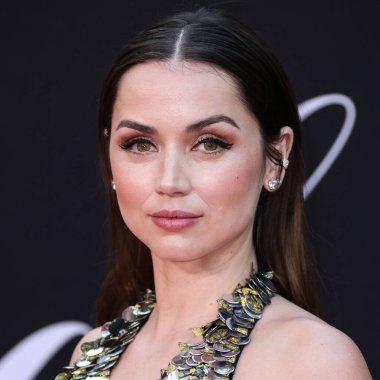 Louis Vuitton elbisesi giyen Kübalı aktris Ana de Armas, 13 Eylül 2022 'de Hollywood, Los Angeles, Kaliforniya, ABD' de bulunan TCL Çin Tiyatrosu IMAX 'te düzenlenen Netflix' in 'Blonde' adlı filminin Los Angeles galasına geldi.. 