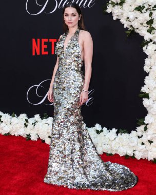 Louis Vuitton elbisesi giyen Kübalı aktris Ana de Armas, 13 Eylül 2022 'de Hollywood, Los Angeles, Kaliforniya, ABD' de bulunan TCL Çin Tiyatrosu IMAX 'te düzenlenen Netflix' in 'Blonde' adlı filminin Los Angeles galasına geldi.. 